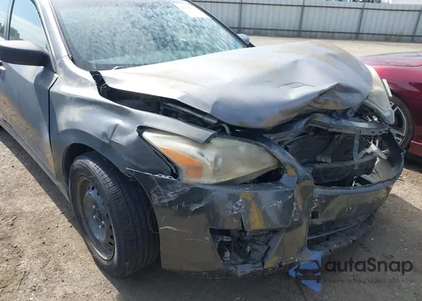 2013 Nissan Altima 2.5 S from USA, damaged, VIN 1N4AL3AP3DN447798